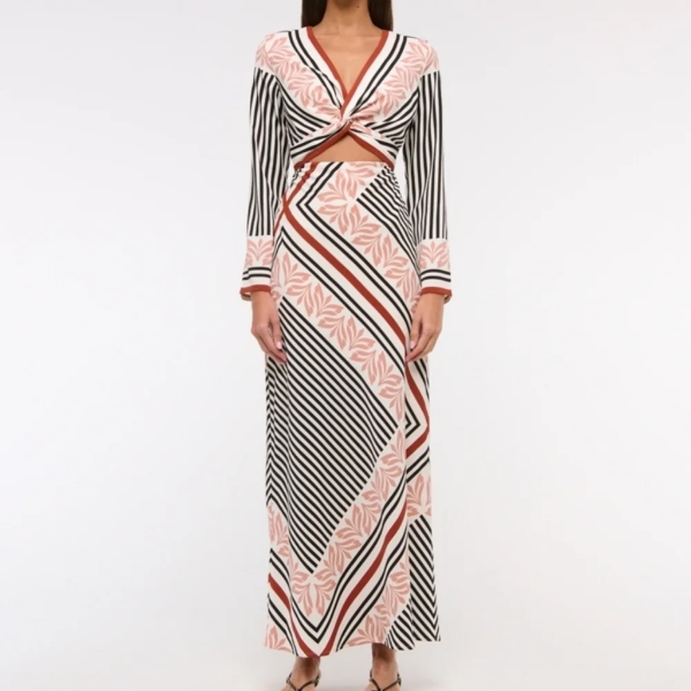 Abercrombie & Fitch Twist-Front Maxi Dress